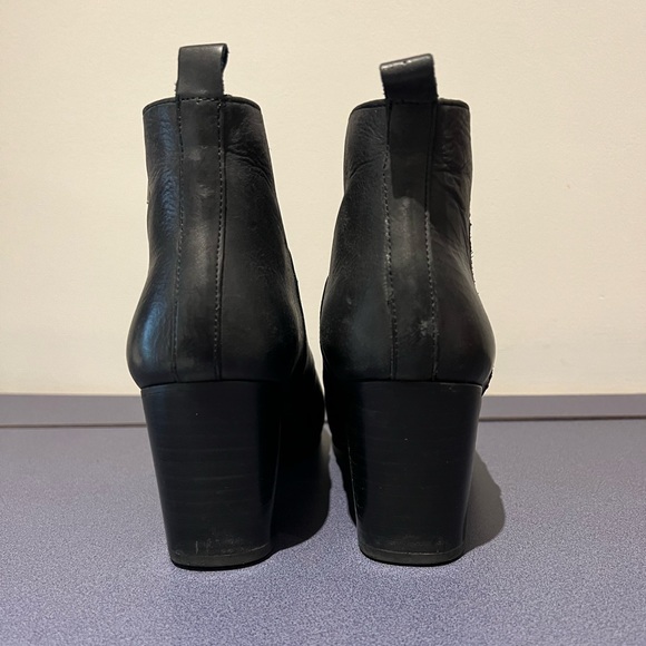 Maje Black Heeled Ankle Bootie With Zip Detail - Picture 2 of 7